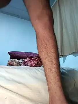 Snapshot of Zombra_42 chatting on November 25, 3:17 am Zombra 42 online show from November 25, 3:17 am