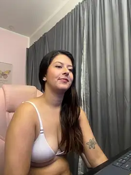 liss black online show from October 31, 3:51 am