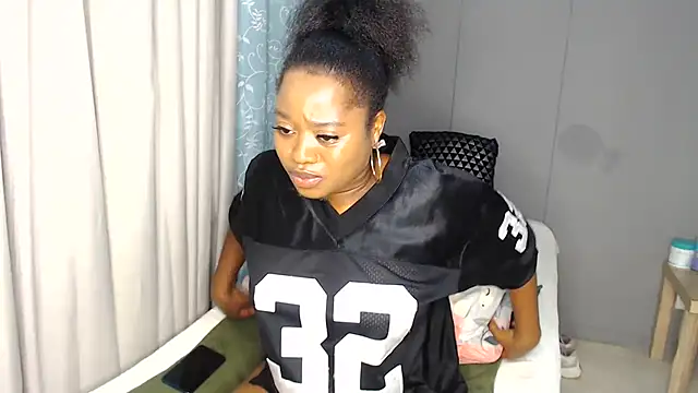 Sexyboobs330 online show from February 20, 4:46 pm