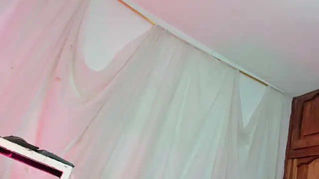 Itsme Daniela online show from April 18, 1:59 pm