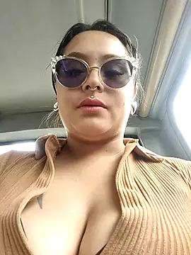 ambar 07 online show from March 5, 7:38 pm