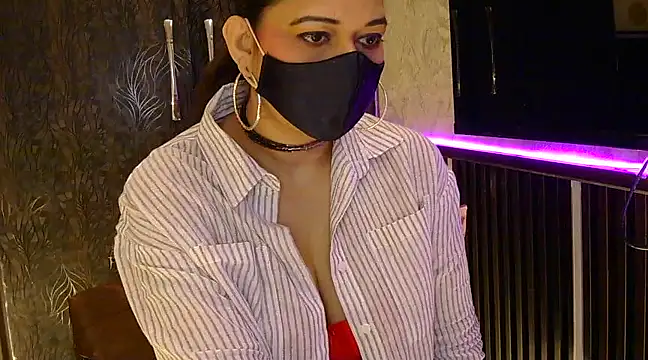 Snapshot of fabdemira chatting on January 23, 4:19 am fabdemira online show from January 23, 4:19 am