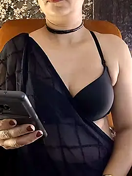 Snapshot of fabdemira chatting on February 1, 10:02 pm fabdemira online show from February 1, 10:02 pm