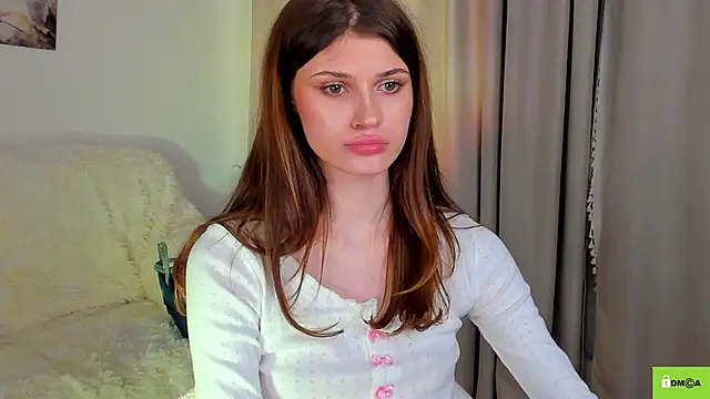 Hello Vivienne online show from December 9, 8:12 pm