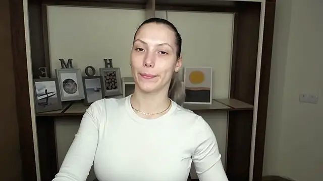 VanessaMay  online show from March 17, 5:38 pm