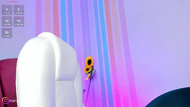 Marilyn rouse  online show from December 15, 10:58 pm