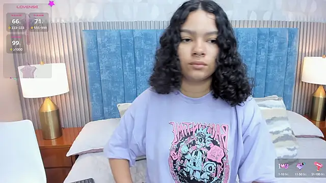 Snapshot of pretty_sunlight_ chatting on October 24, 1:35 am pretty sunlight online show from October 24, 1:35 am