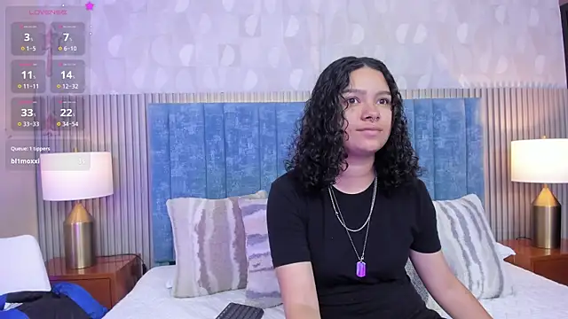 Snapshot of pretty_sunlight_ chatting on November 20, 1:28 am pretty sunlight online show from November 20, 1:28 am