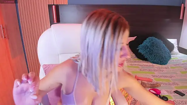 melody starr online show from February 26, 9:16 pm