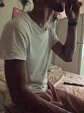 Snapshot of Johnras121 chatting on October 19, 3:34 pm Johnras121 online show from October 19, 3:34 pm