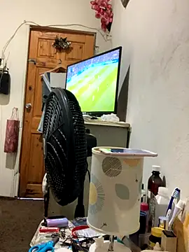 Snapshot of Johnras121 chatting on November 2, 6:21 pm Johnras121 online show from November 2, 6:21 pm