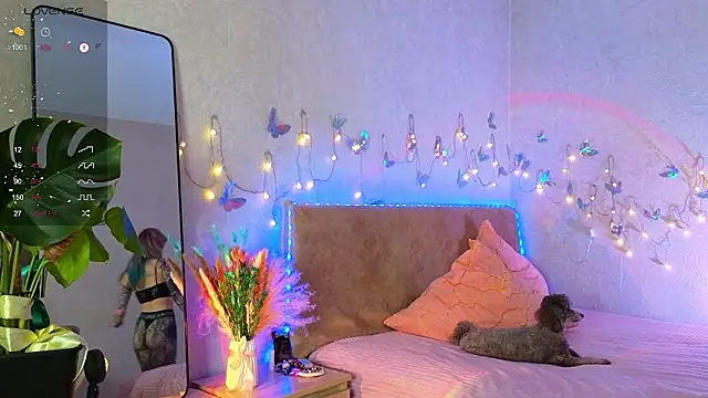 lavenderluxe online show from February 5, 12:43 pm