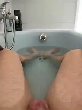 Snapshot of hexsmith96 chatting on January 15, 6:19 pm hexsmith96 online show from January 15, 6:19 pm