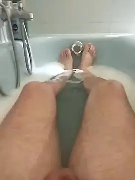 Snapshot of hexsmith96 chatting on January 23, 4:04 pm hexsmith96 online show from January 23, 4:04 pm