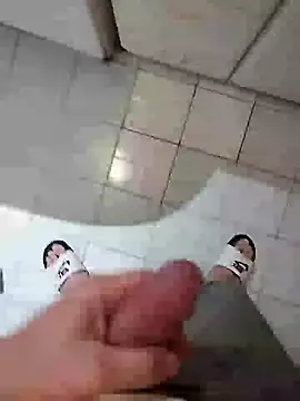 Snapshot of hexsmith96 chatting on January 29, 11:56 pm hexsmith96 online show from January 29, 11:56 pm