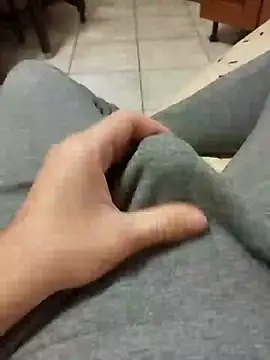 Snapshot of hexsmith96 chatting on January 30, 3:00 am hexsmith96 online show from January 30, 3:00 am