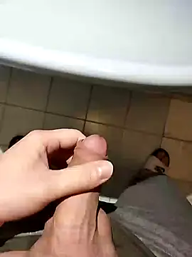 Snapshot of hexsmith96 chatting on March 4, 8:02 am hexsmith96 online show from March 4, 8:02 am