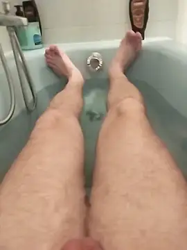 Snapshot of hexsmith96 chatting on March 5, 8:10 pm hexsmith96 online show from March 5, 8:10 pm