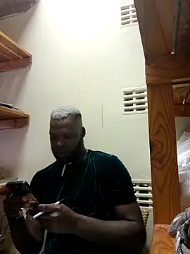 Snapshot of Touch_mysoul chatting on December 16, 9:47 am Touch mysoul online show from December 16, 9:47 am