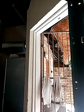 Snapshot of Touch_mysoul chatting on December 17, 9:15 am Touch mysoul online show from December 17, 9:15 am