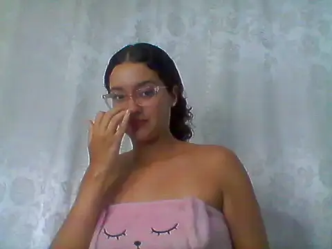 Oreo 111 online show from April 14, 3:01 am