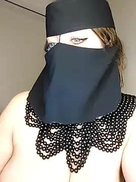 Snapshot of -Arab_milf- chatting on January 1, 10:21 am -Arab milf- online show from January 1, 10:21 am