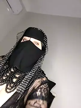 Snapshot of -Arab_milf- chatting on February 2, 8:24 am -Arab milf- online show from February 2, 8:24 am