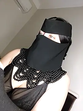 Snapshot of -Arab_milf- chatting on March 11, 11:44 am -Arab milf- online show from March 11, 11:44 am