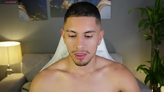 Aaronfox x online show from January 14, 12:43 am