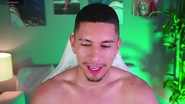 Aaronfox x online show from January 21, 9:04 pm