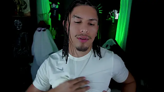 Aaronfox x online show from October 25, 10:37 pm