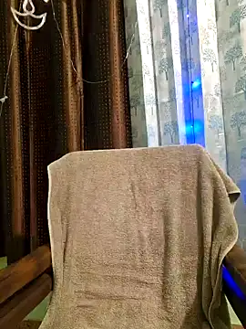 Snapshot of MIss-Naina chatting on January 7, 11:45 pm MIss-Naina online show from January 7, 11:45 pm