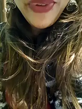 Snapshot of MIss-Naina chatting on January 8, 2:46 am MIss-Naina online show from January 8, 2:46 am