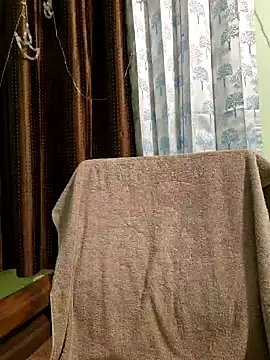 Snapshot of MIss-Naina chatting on January 23, 1:08 am MIss-Naina online show from January 23, 1:08 am