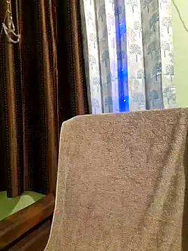 Snapshot of MIss-Naina chatting on January 23, 12:19 pm MIss-Naina online show from January 23, 12:19 pm