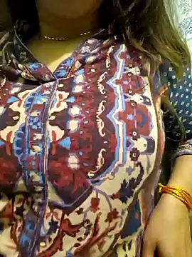 Snapshot of MIss-Naina chatting on January 27, 12:01 am MIss-Naina online show from January 27, 12:01 am