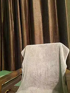 Snapshot of MIss-Naina chatting on February 8, 11:44 am MIss-Naina online show from February 8, 11:44 am