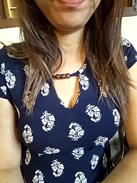 Snapshot of MIss-Naina chatting on March 20, 2:29 am MIss-Naina online show from March 20, 2:29 am