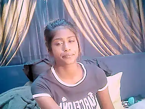 Snapshot of indiantimtim4u chatting on December 15, 10:04 pm indiantimtim4u online show from December 15, 10:04 pm