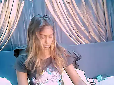 Snapshot of indiantimtim4u chatting on December 18, 2:53 am indiantimtim4u online show from December 18, 2:53 am