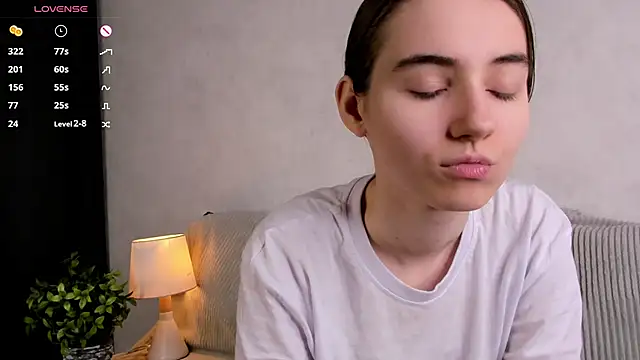 Snapshot of MeghanElson chatting on December 25, 11:22 am MeghanElson online show from December 25, 11:22 am