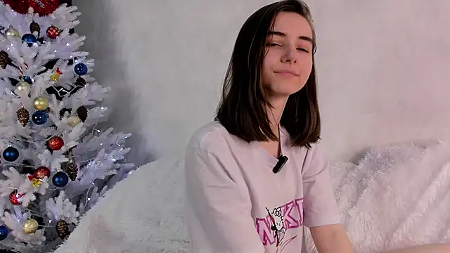 Snapshot of MeghanElson chatting on December 28, 5:14 pm MeghanElson online show from December 28, 5:14 pm