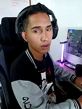 Snapshot of MillersKink chatting on September 19, 7:47 pm MillersKink online show from September 19, 7:47 pm