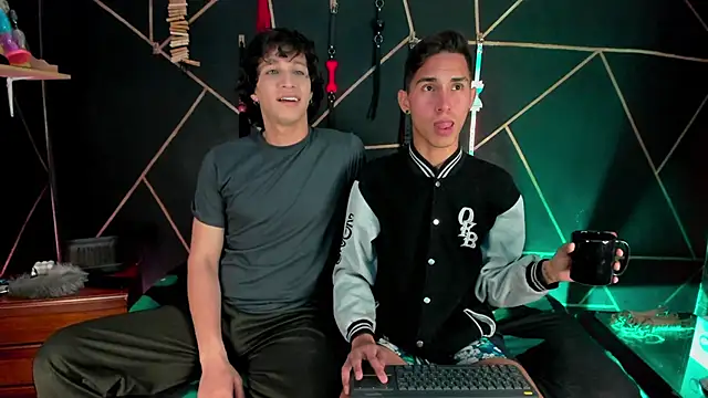 MillersKink online show from December 3, 4:31 am