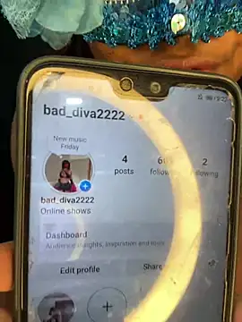 Snapshot of bad_diva chatting on January 3, 8:54 am bad diva online show from January 3, 8:54 am