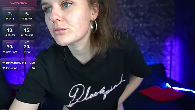 Snapshot of MaribelRiverr_ chatting on February 25, 9:42 am MaribelRiverr online show from February 25, 9:42 am