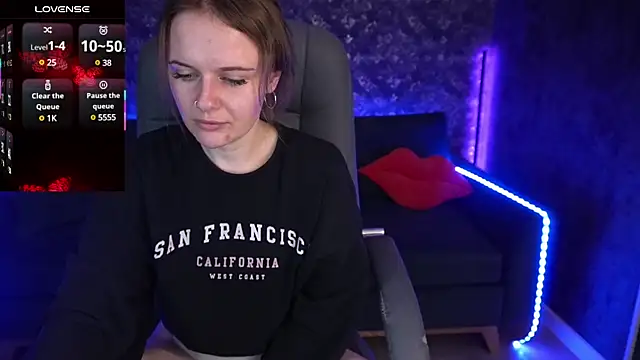 Snapshot of MaribelRiverr_ chatting on March 13, 10:26 am MaribelRiverr online show from March 13, 10:26 am