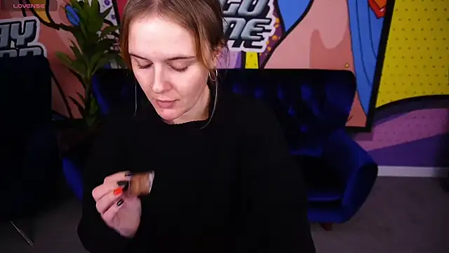 Snapshot of MaribelRiverr_ chatting on November 18, 10:31 am MaribelRiverr online show from November 18, 10:31 am