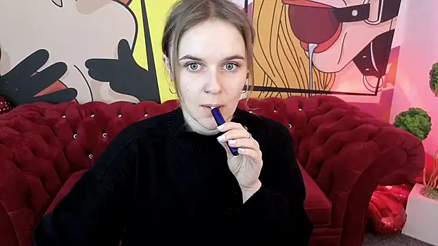 MaribelRiverr  online show from March 13, 7:15 am