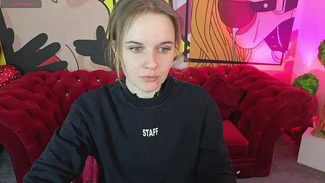 MaribelRiverr  online show from April 20, 5:32 am